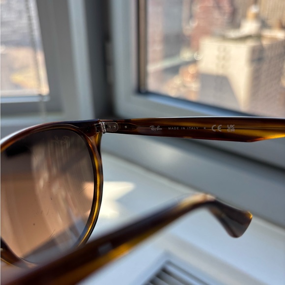Ray-Ban Tortoise Shell Sunglasses - Picture 3 of 6